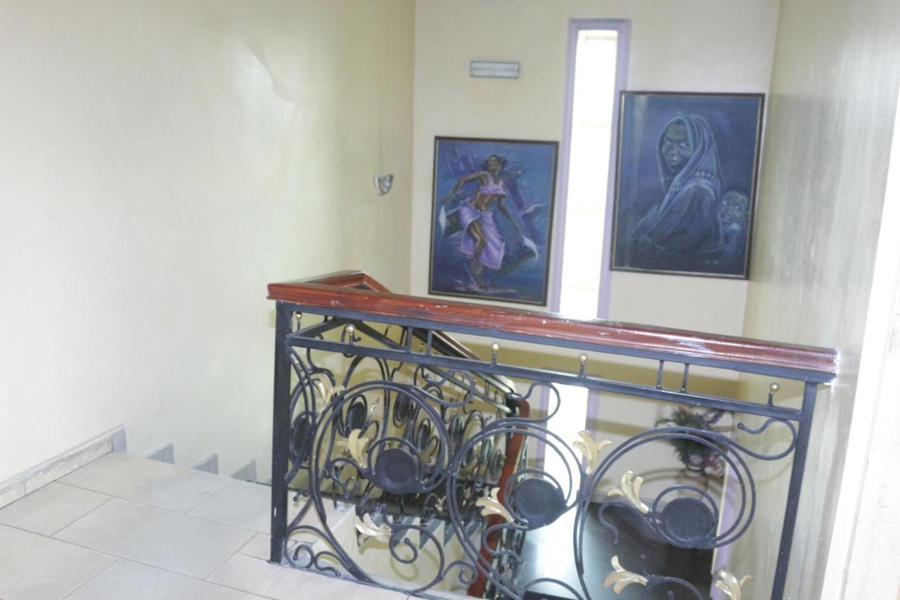 Chisam Suites Port Harcourt Exterior foto